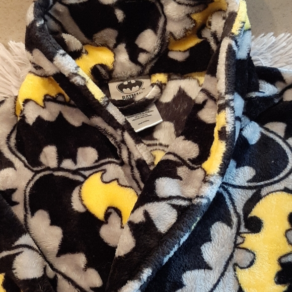 Batman Plush Robe Size Large (10) - Picture 4 of 12